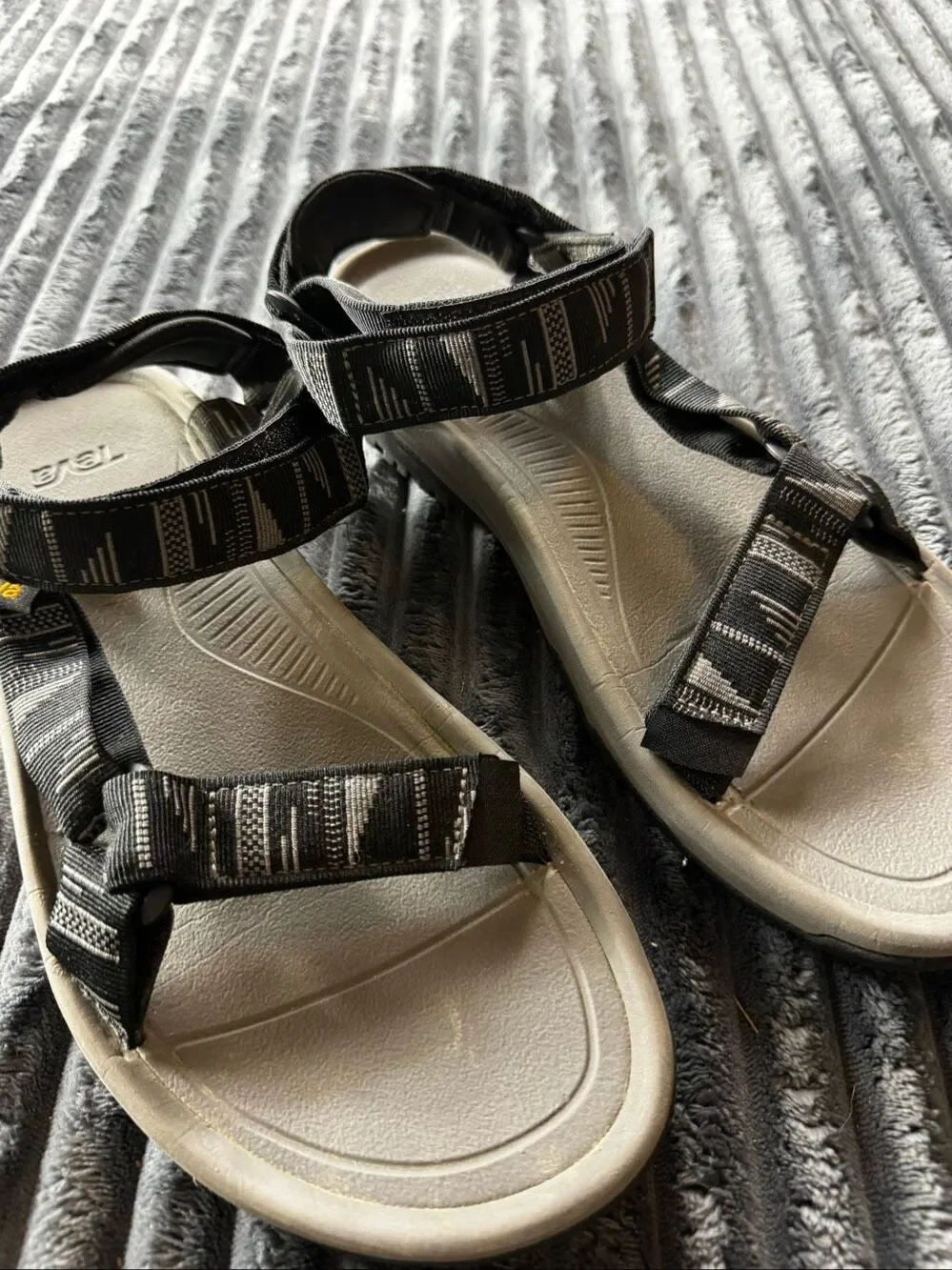 Teva Mens Hurricane XLT Sandals Size 11